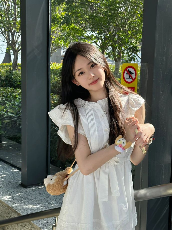 芳华 封面